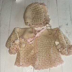 🎀NB/3m Antique Handmade wool Crochet Baby Sweater and Bonnet Set